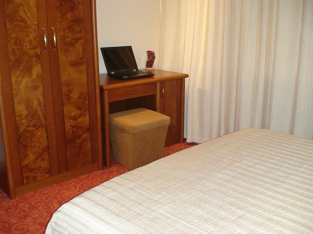 Imagen de la habitación del Hotel BaMBiS. Foto 2
