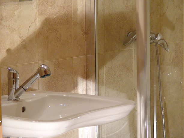 Imagen de la habitación del Hotel BaMBiS. Foto 19