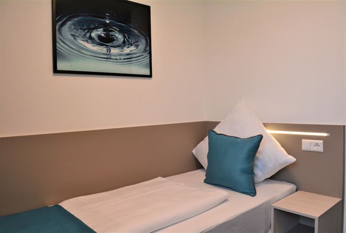 Imagen de la habitación del Hotel BaWü. Foto 17