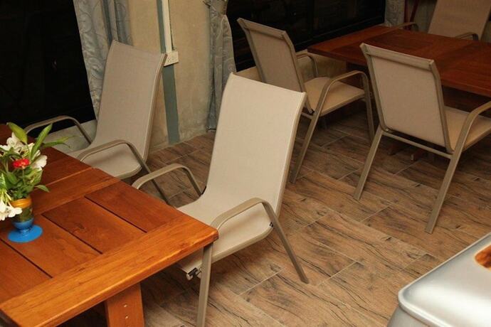 Imagen del bar/restaurante del Hotel Baan Alisa Bed and Breakfast. Foto 18