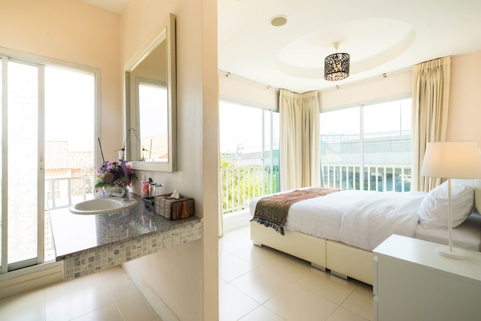 Imagen de la habitación del Hotel Baan Anodat. Foto 8