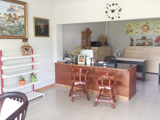 Imagen de los interiores del Hotel Baan Bangrak Residence. Foto 19