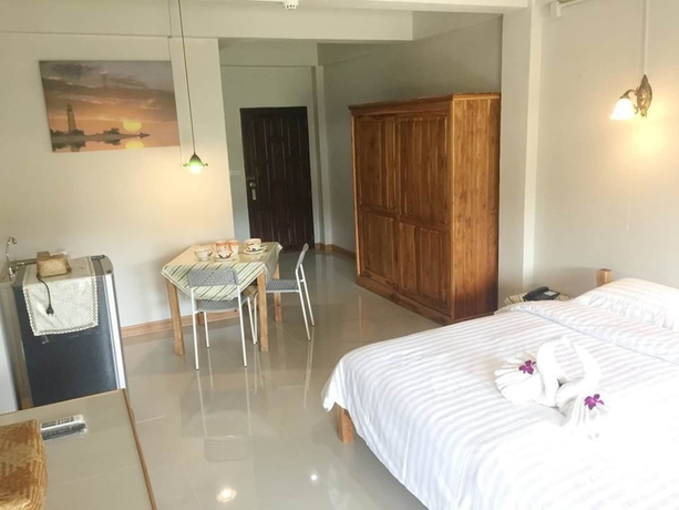 Imagen de la habitación del Hotel Baan Bangrak Residence. Foto 8