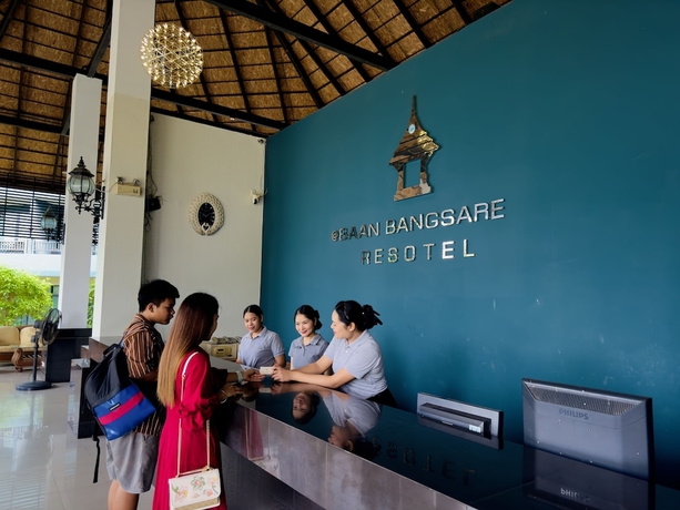 Imagen de los interiores del Hotel Baan Bangsare Resotel Chonburi. Foto 17