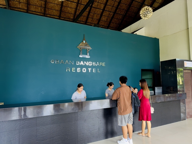 Imagen de los interiores del Hotel Baan Bangsare Resotel Chonburi. Foto 18