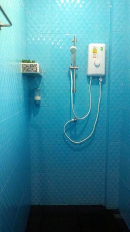 Imagen de la habitación del Hotel Baan Benjathip. Foto 3