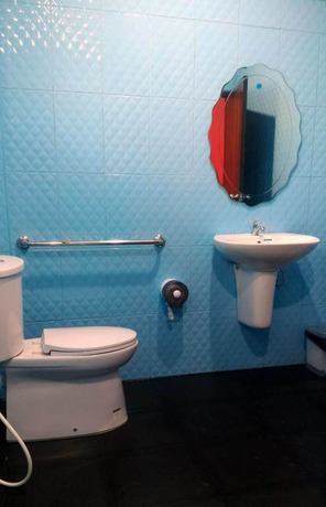 Imagen de los interiores del Hotel Baan Benjathip. Foto 20