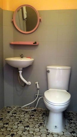 Imagen de la habitación del Hotel Baan Benjathip. Foto 17