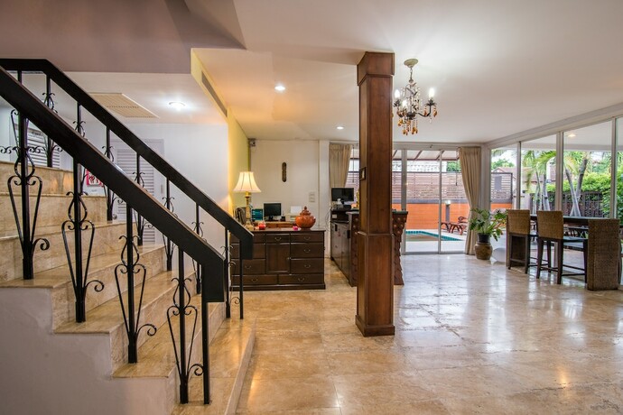 Imagen de los interiores del Hotel Baan Bua Residence. Foto 20