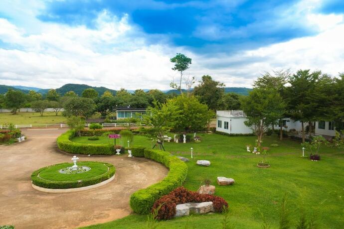 Imagen de los exteriores del Hotel Baan Cake Khao Yai Resort. Foto 15