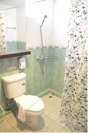 Imagen de la habitación del Hotel Baan Chalelarn. Foto 6