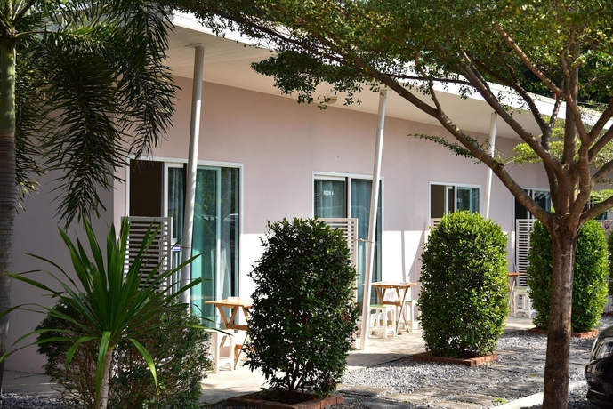 Imagen de los exteriores del Hotel Baan Chan Suan. Foto 17