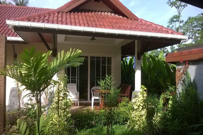 Imagen de los exteriores del Hotel Baan Chao Koh. Foto 11