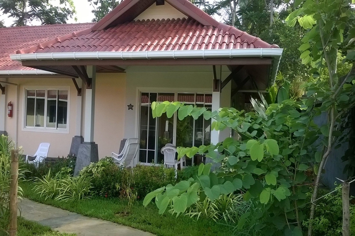 Imagen de los exteriores del Hotel Baan Chao Koh. Foto 12