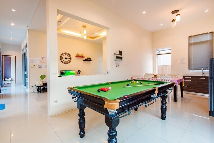 Imagen de la habitación del Hotel Baan Chom Chan Pool Villa. Foto 35