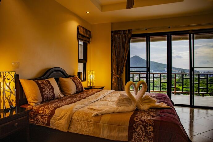 Imagen de la habitación del Hotel Baan Chom View Kamala. Foto 15