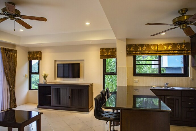 Imagen de la habitación del Hotel Baan Chom View Kamala. Foto 20