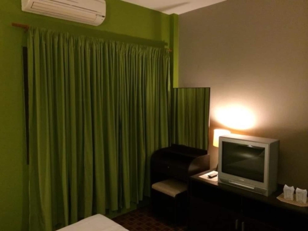 Imagen de la habitación del Hotel Baan Chomphu. Foto 6