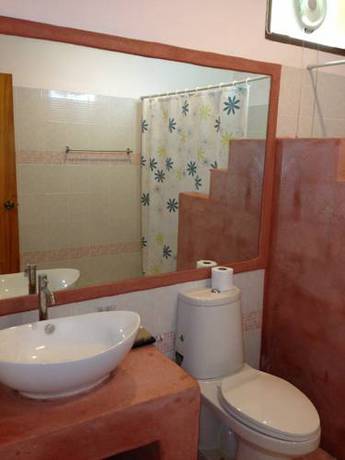 Imagen de la habitación del Hotel Baan Chueng Kao Resort. Foto 9