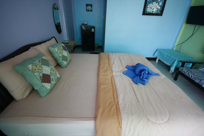 Imagen general del Hotel Baan Coconut At Koh Larn. Foto 7