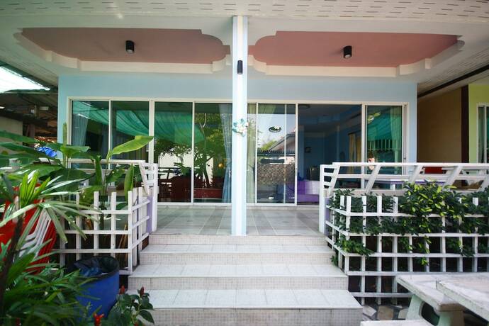 Imagen general del Hotel Baan Coconut At Koh Larn. Foto 11