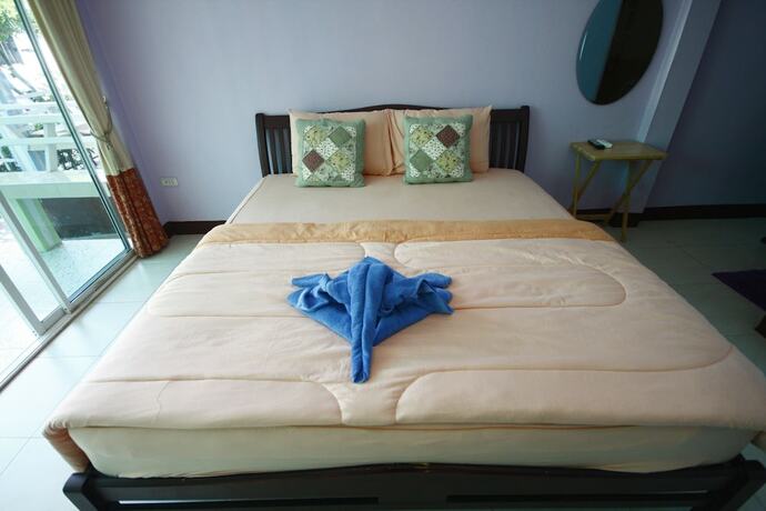 Imagen general del Hotel Baan Coconut At Koh Larn. Foto 16