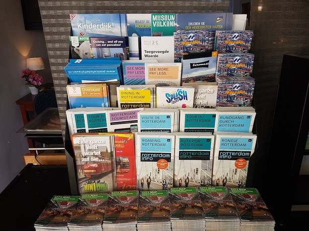 Imagen del bar/restaurante del Hotel Baan. Foto 2