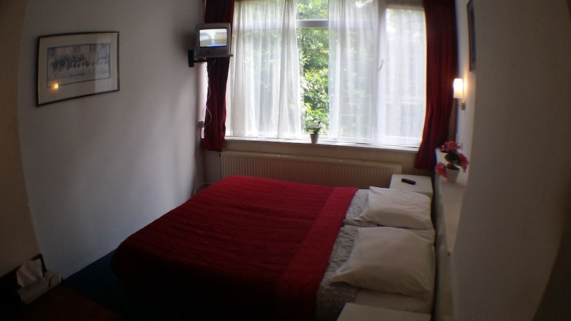 Imagen de la habitación del Hotel Baan. Foto 10