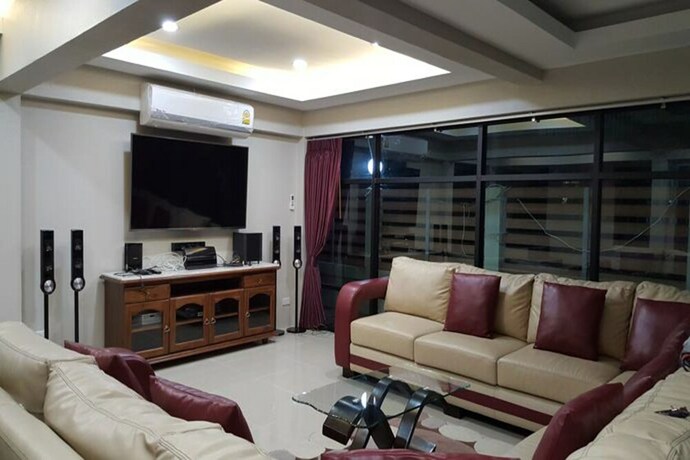 Imagen de la habitación del Hotel Baan Hansa. Foto 25