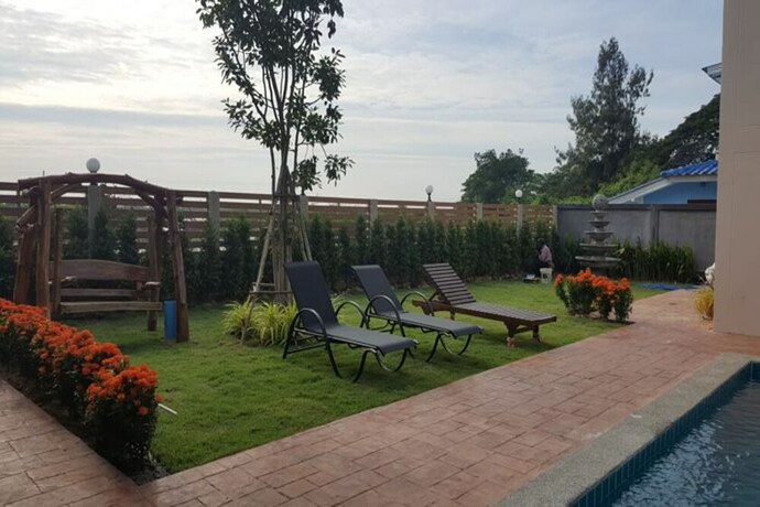 Imagen de los exteriores del Hotel Baan Hansa. Foto 30