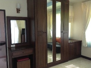Imagen de los interiores del Hotel Baan Havaree Resort. Foto 11
