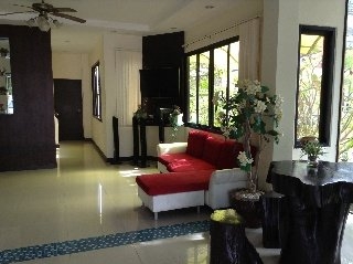 Imagen de los interiores del Hotel Baan Havaree Resort. Foto 14