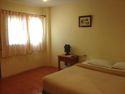 Imagen de la habitación del Hotel Baan Ing Khao Resort. Foto 8