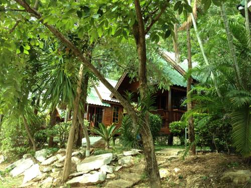 Imagen de la habitación del Hotel Baan Ing Khao Resort. Foto 14