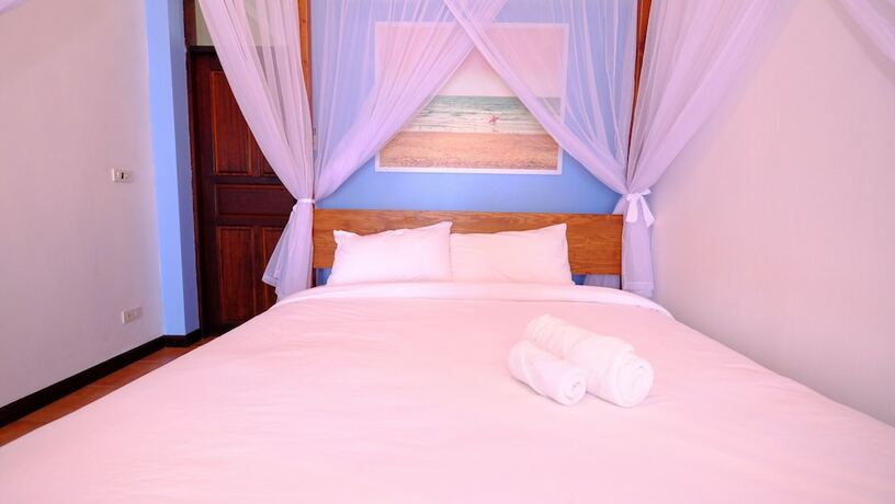 Imagen general del Hotel Baan Jai Dee Beach Front. Foto 5