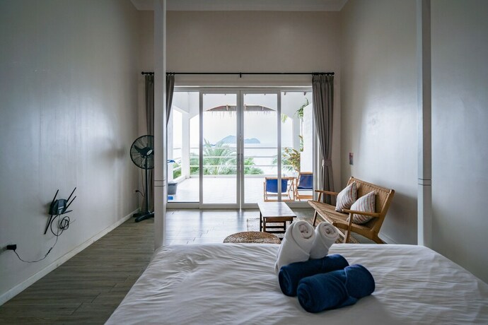 Imagen de la habitación del Hotel Baan Jai Dee Beach Front. Foto 23
