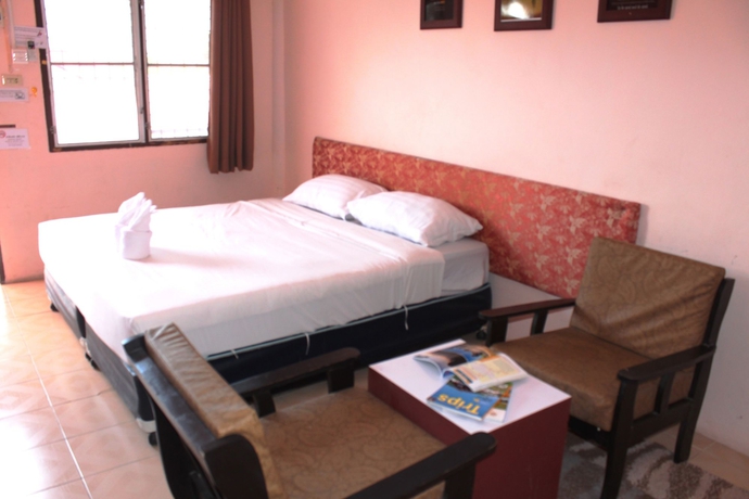 Imagen de la habitación del Hotel Baan Kaew Ruen Kwan. Foto 7