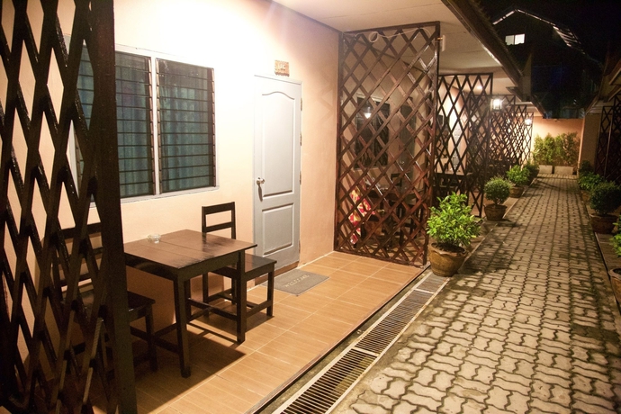 Imagen de los exteriores del Hotel Baan Kasirin Resort 2 Koh Lipe. Foto 14
