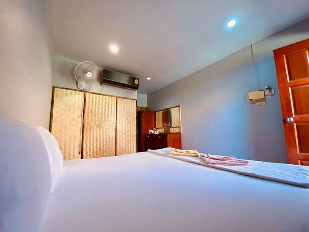 Imagen general del Hotel Baan Kasirin Resort Pattaya Beach. Foto 1