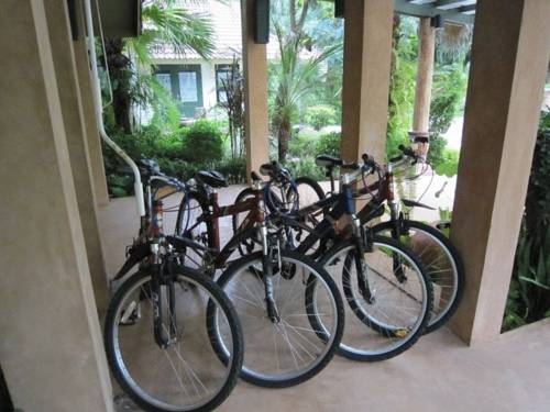 Imagen general del Hotel Baan Khaolak Beach Resort. Foto 4