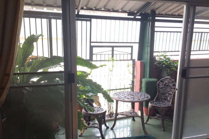 Imagen de la habitación del Hotel Baan Khun Mae Apartment. Foto 13