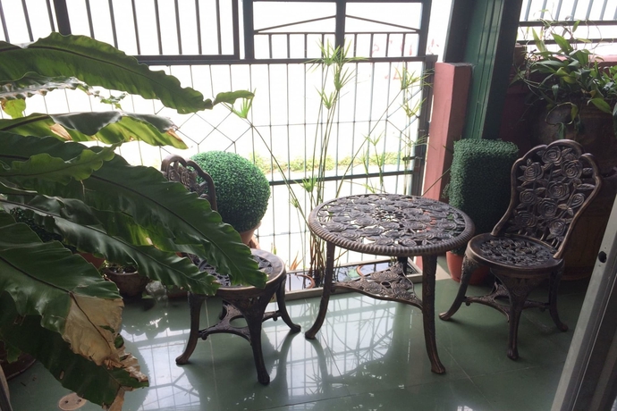 Imagen de la habitación del Hotel Baan Khun Mae Apartment. Foto 14