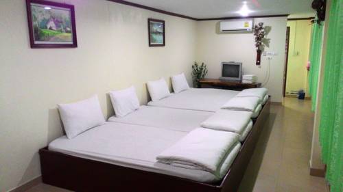 Imagen de la habitación del Hotel Baan Kitsada. Foto 15