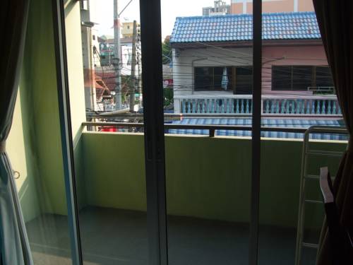 Imagen de la habitación del Hotel Baan Kittima. Foto 14