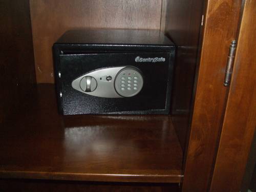 Imagen de la habitación del Hotel Baan Kittima. Foto 15