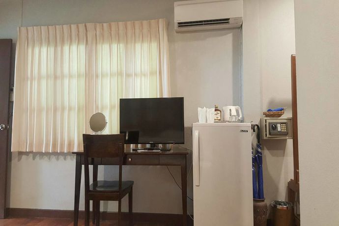 Imagen de los interiores del Hotel Baan Klang Aow Beach Resort. Foto 14