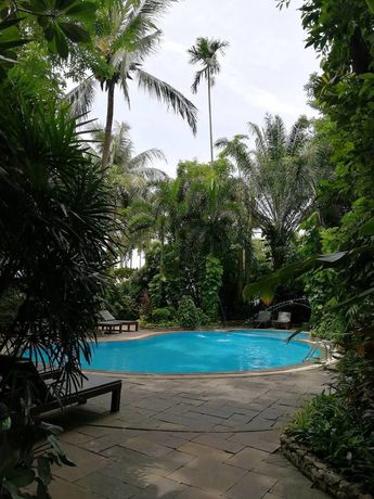 Imagen de la habitación del Hotel Baan Klang Aow Beach Resort. Foto 9
