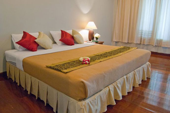 Imagen de la habitación del Hotel Baan Klang Aow Beach Resort. Foto 12