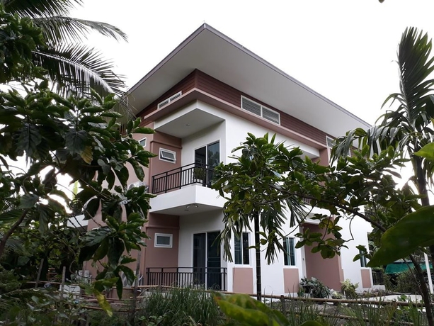 Imagen general del Hotel Baan Klangsuan Bang Korbua. Foto 1