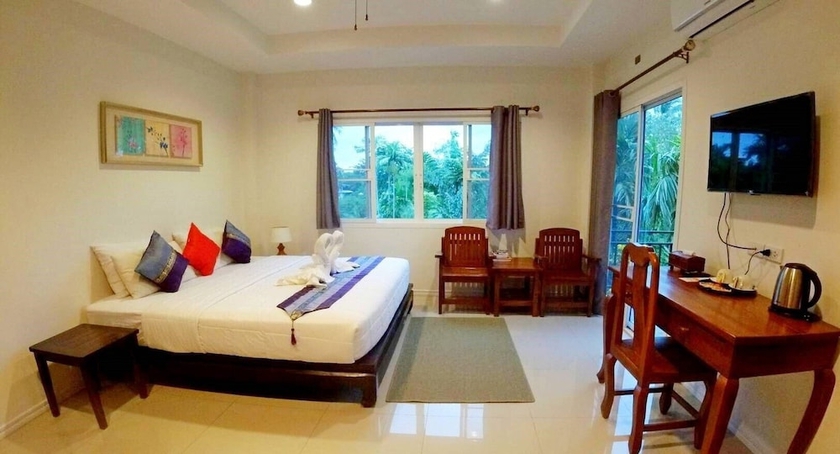 Imagen de la habitación del Hotel Baan Klangsuan Bang Korbua. Foto 9